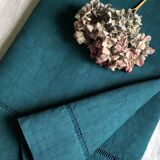Drap ancien en pur lin lavé teinté en vert émeraude