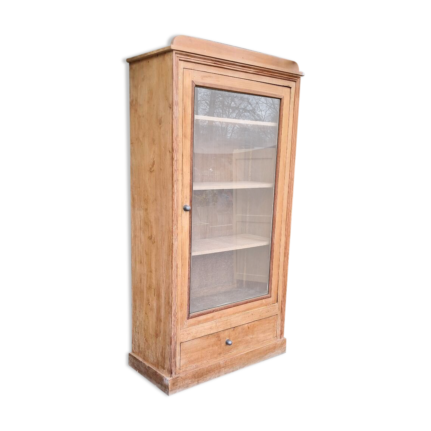 Glass cabinet