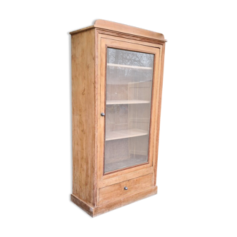 Glass cabinet