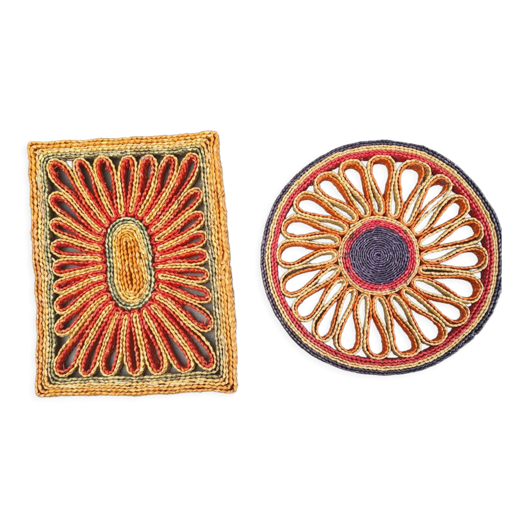 2 braided straw mats