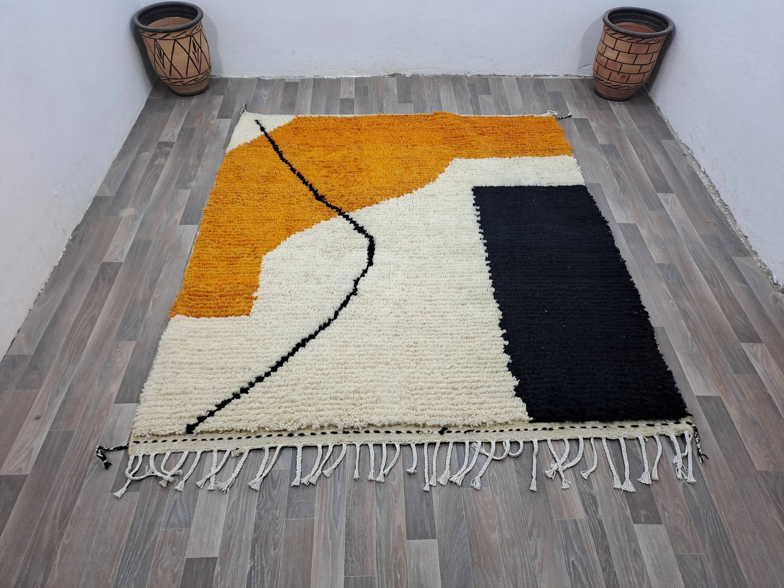 Large handmade Berber rug 2.5x1.5 m