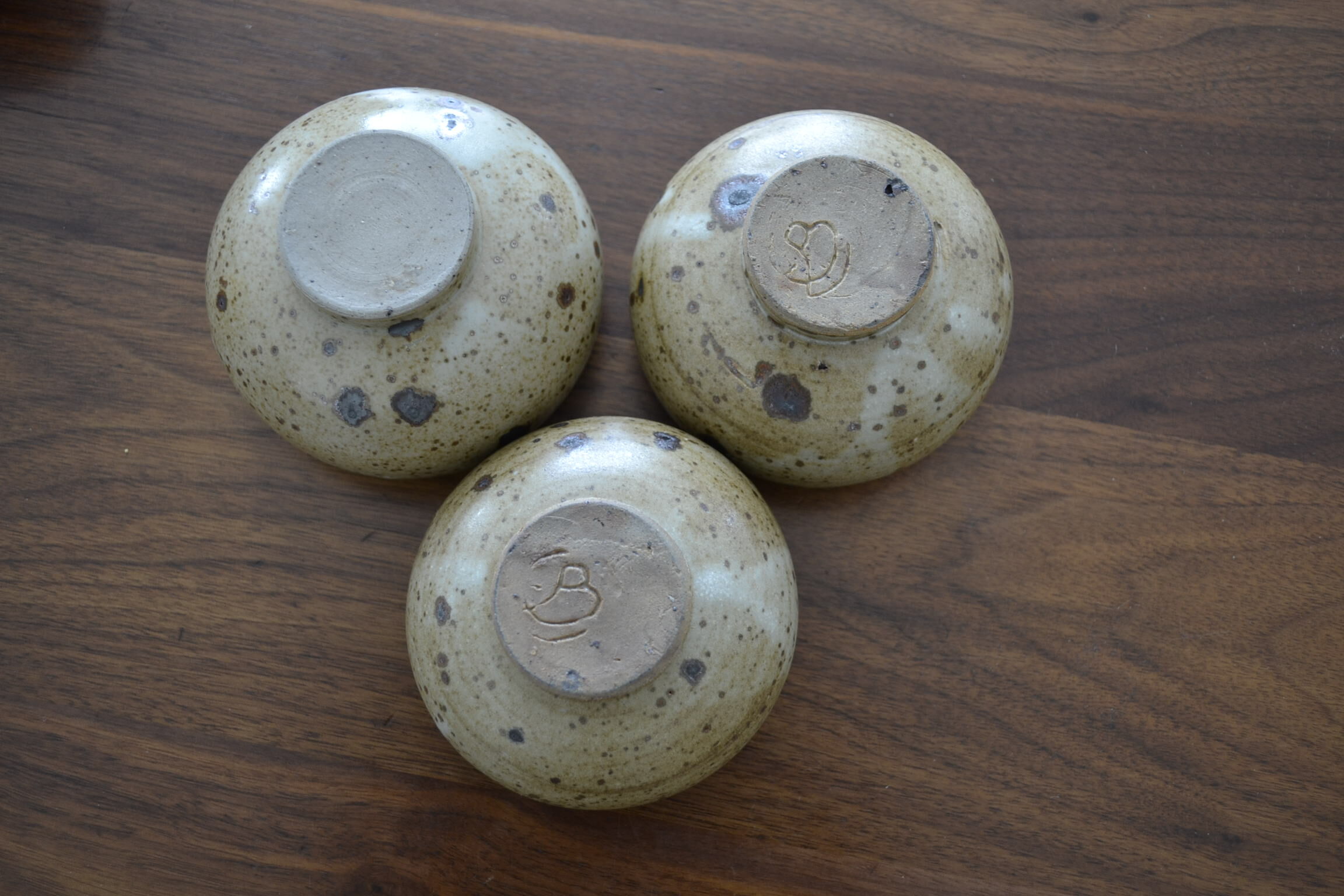 Speckled sandstone bowls