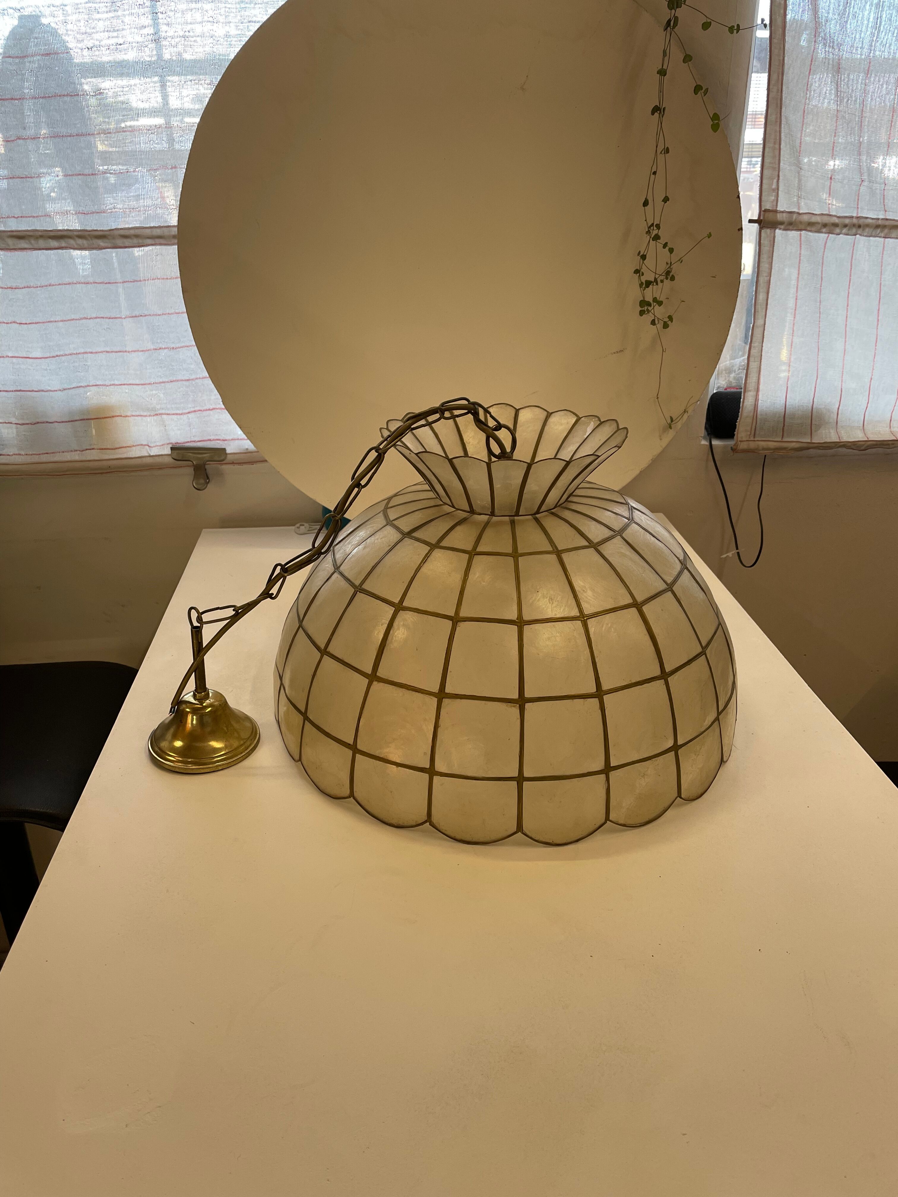 Vintage mother-of-pearl pendant lamp