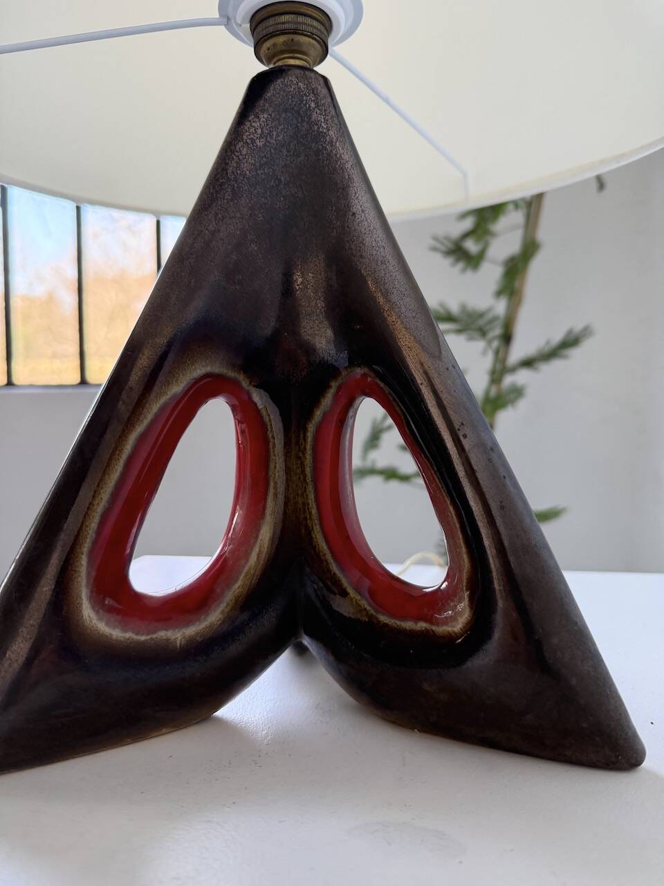 1950s ceramic table lamp, free form