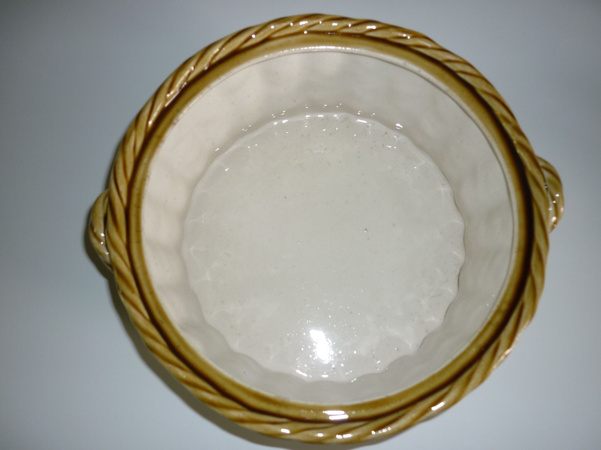 Sarreguemine ceramic cake dish imitating braided basket