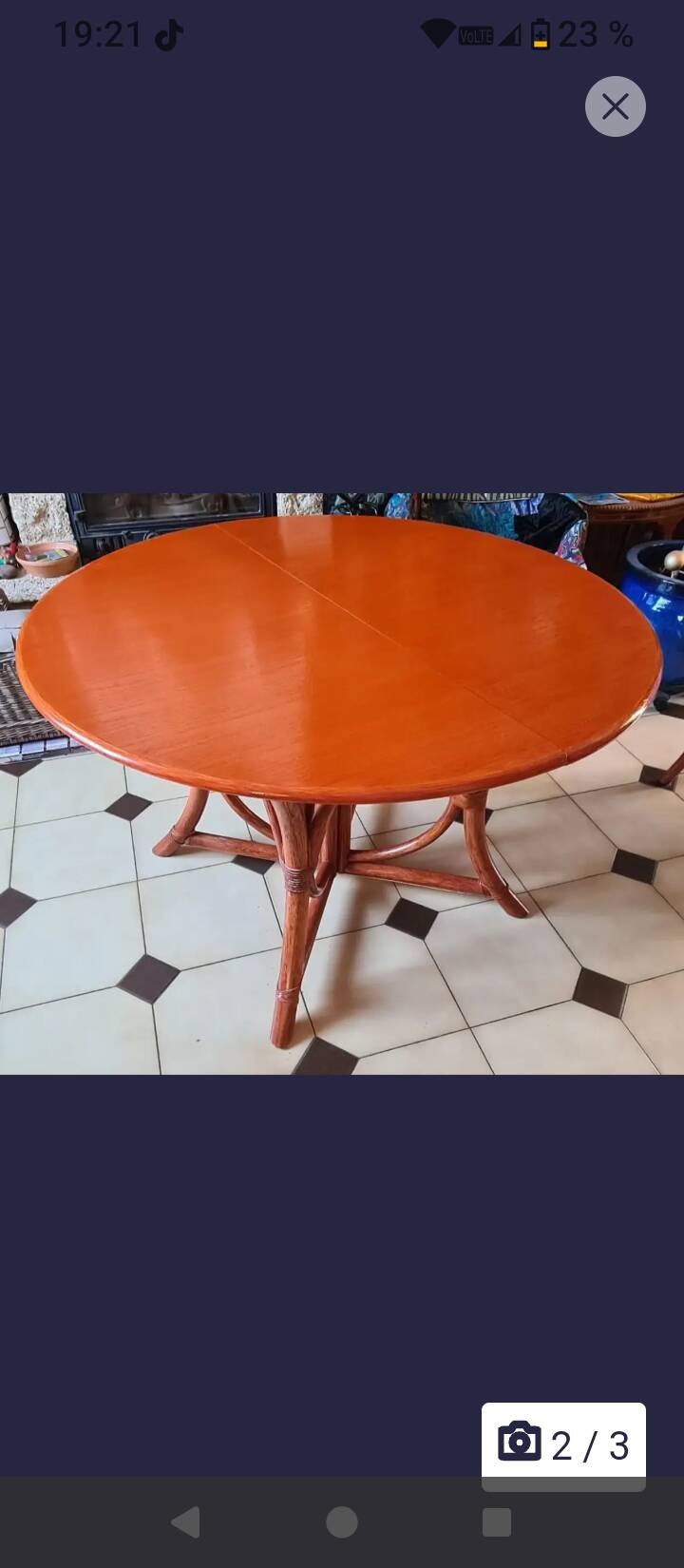 Belle table à manger bambou