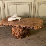 Salon table in racine vernie