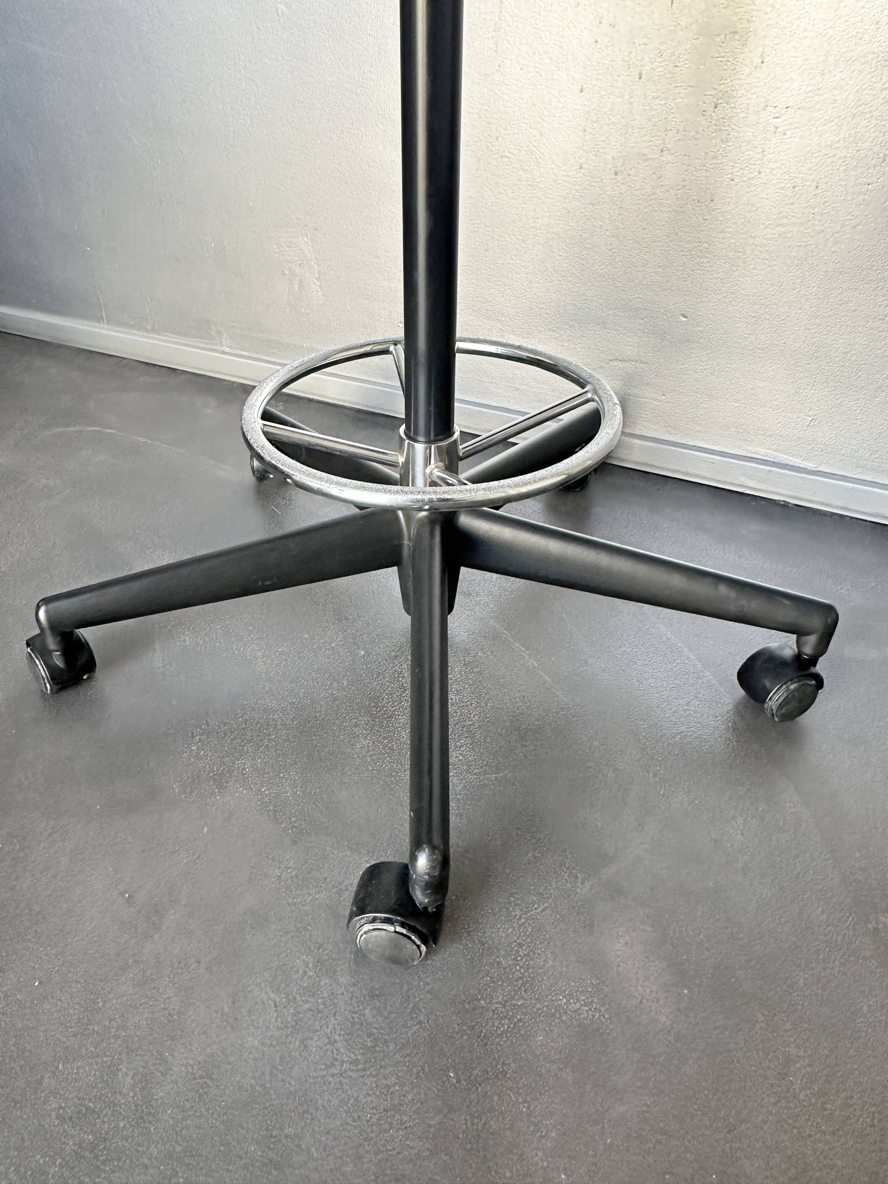 High stool "Nelson Perch Stool" – George Nelson for Vitra