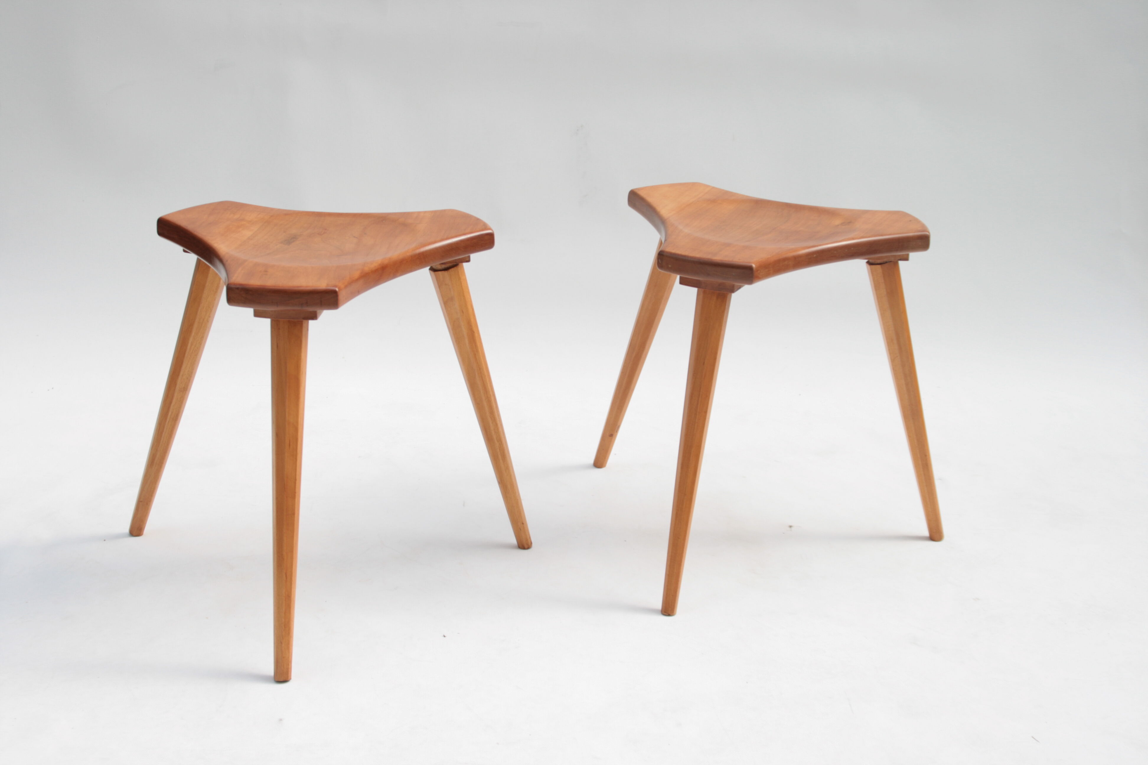 Lot of 2 beech and elm stools, France, 1950s