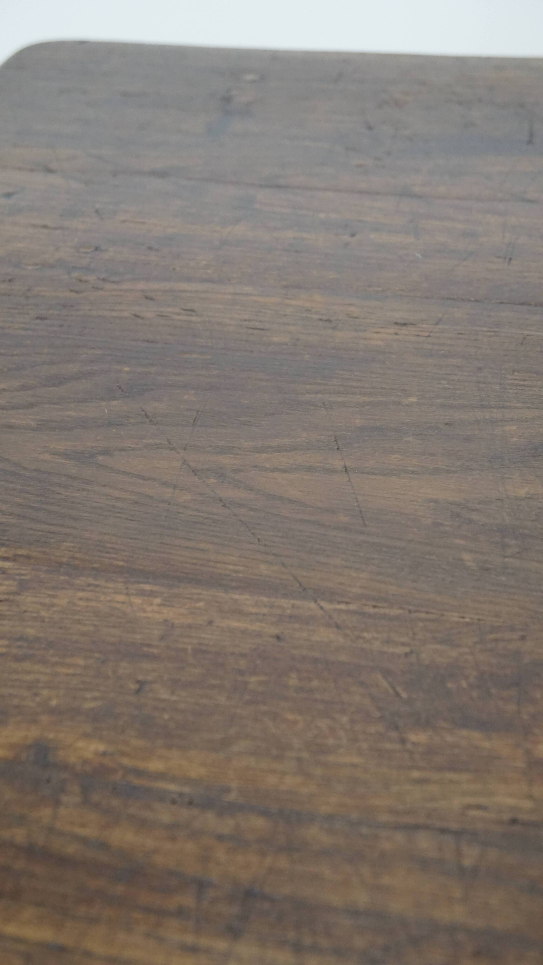 Early 19th-Century French Oak Dining Table with One Drawer
