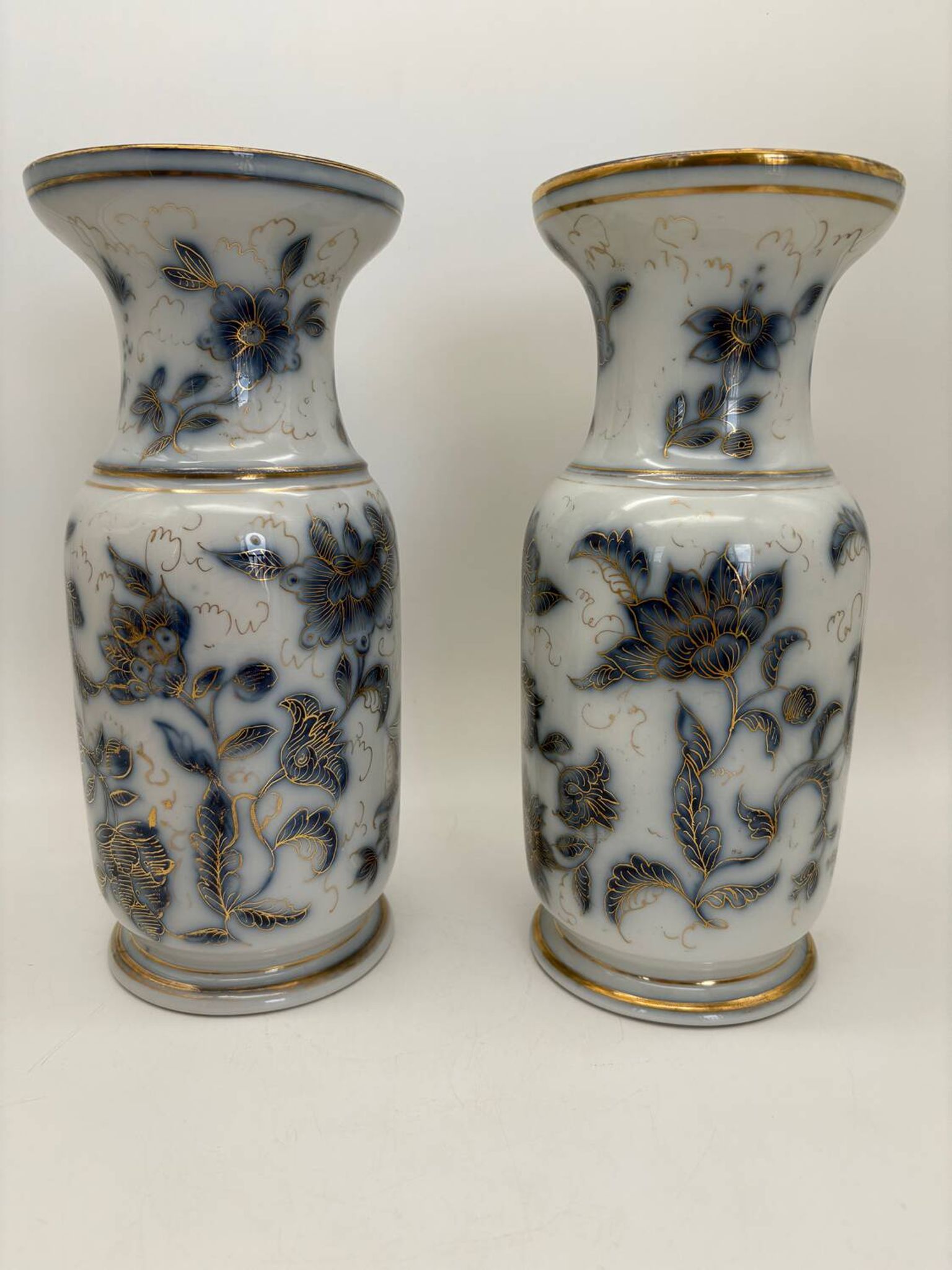 Pair of Bayeux porcelain baluster vases, 19th century