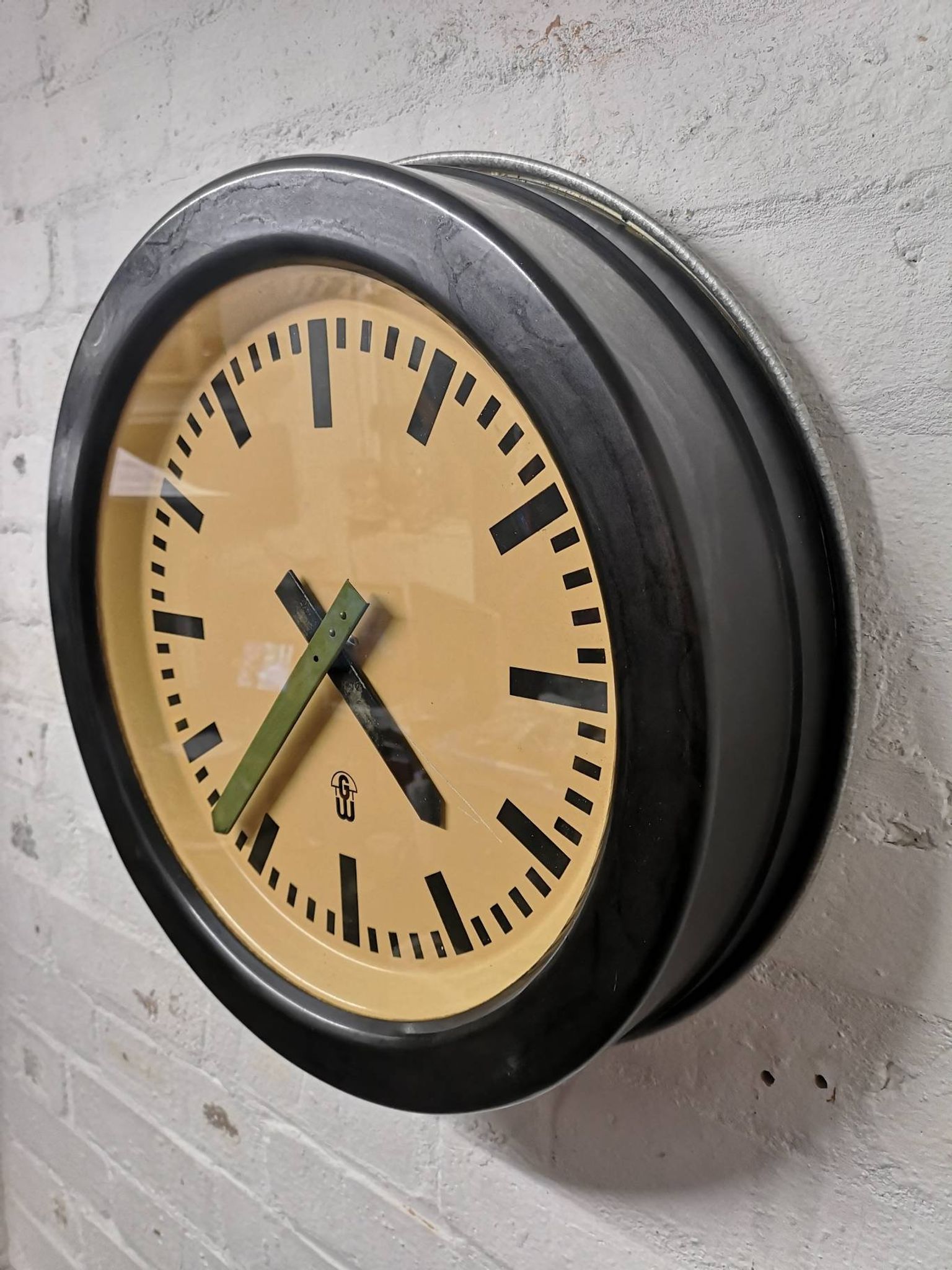 Large 1950s Bakelite East German Modernest Factory Clocks By GW ( Geratewerk Liepzig )