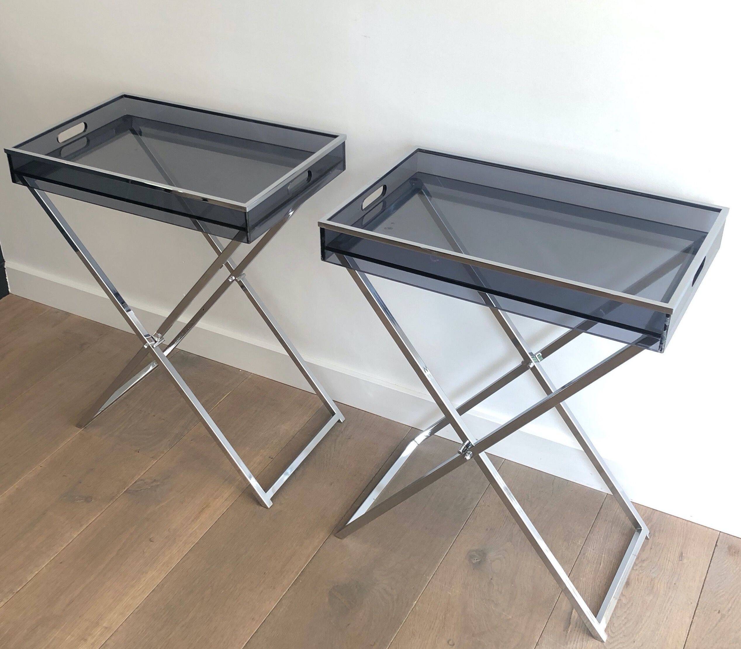 Paire de bouts de canapé en plexiglas et chrome