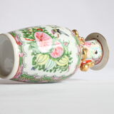 Famille rose medallion porcelain vase, early 20th century.