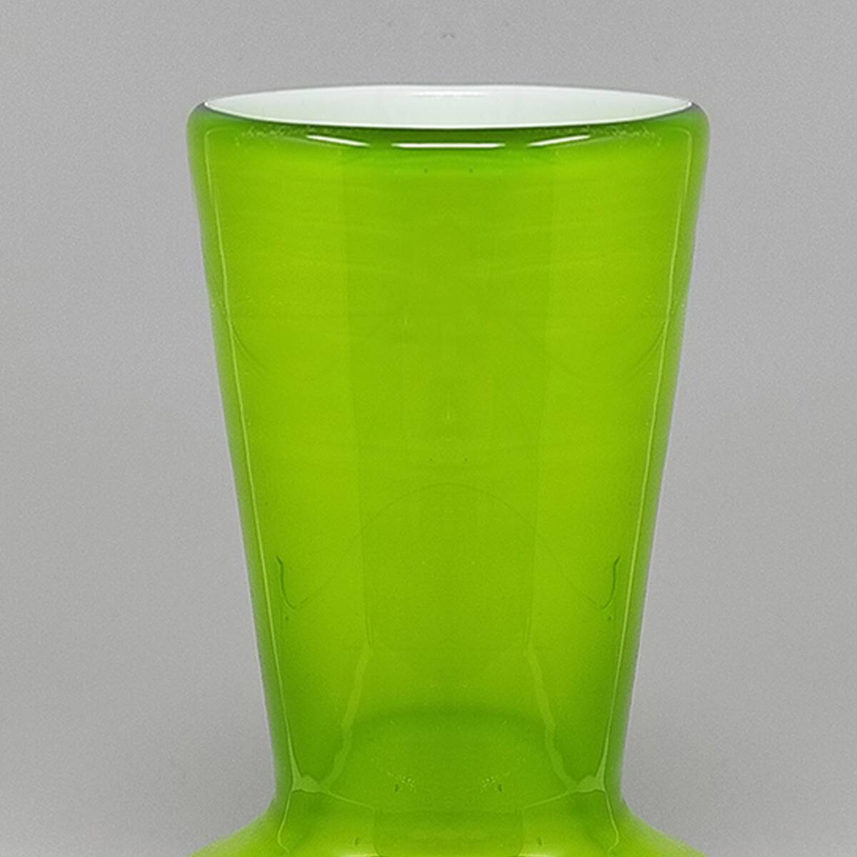 1970s Gorgeous Green Vase by Ind. Vetraria