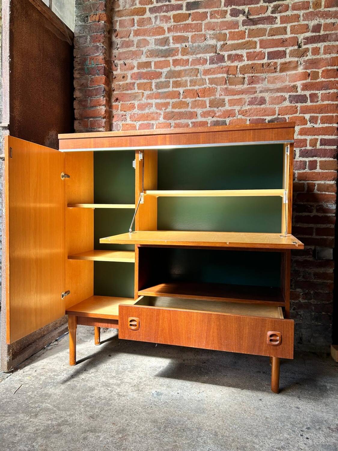 Scandinavian Secretary