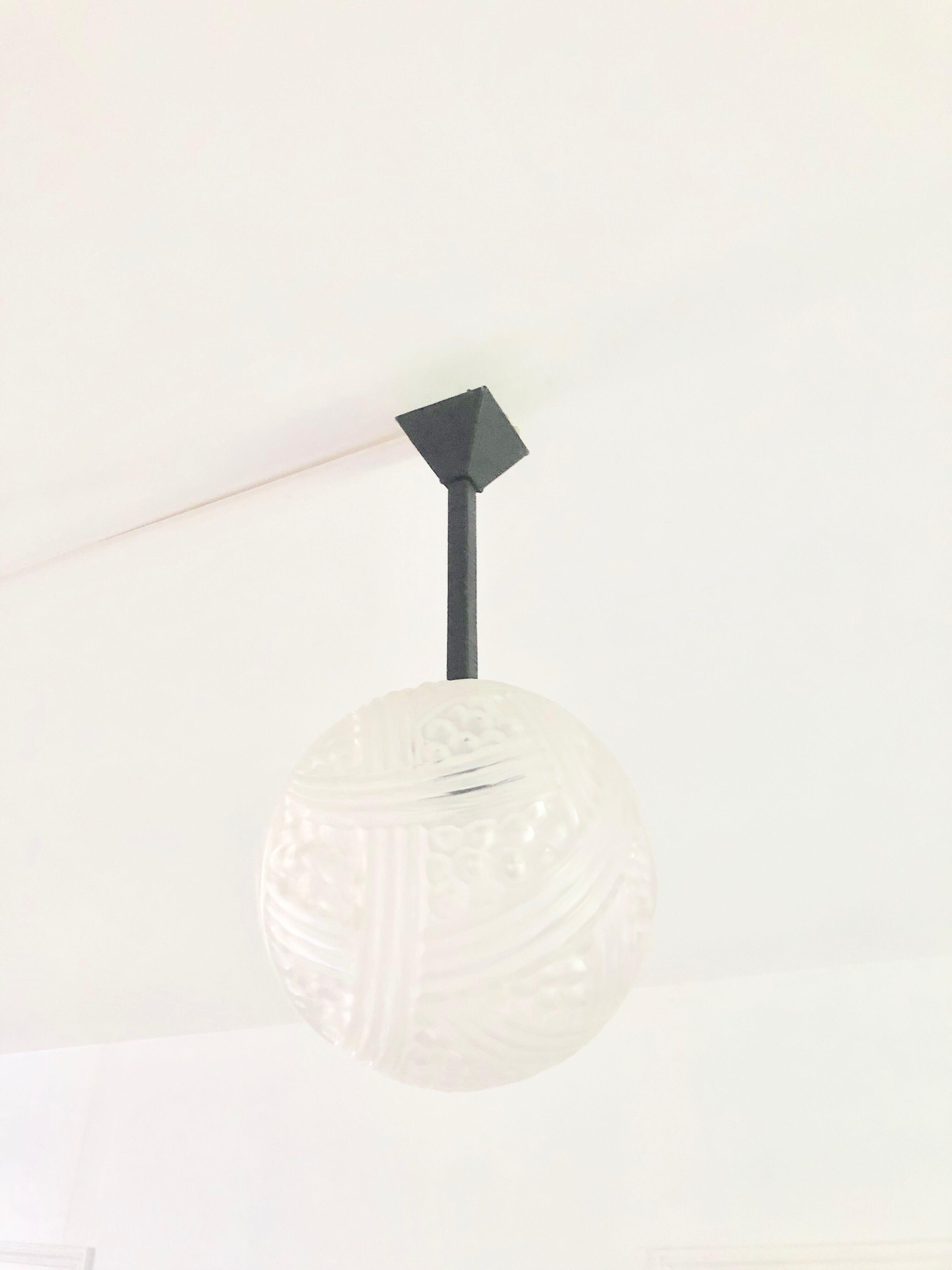 Suspension Hettier Vincent & verreries des Hanots
