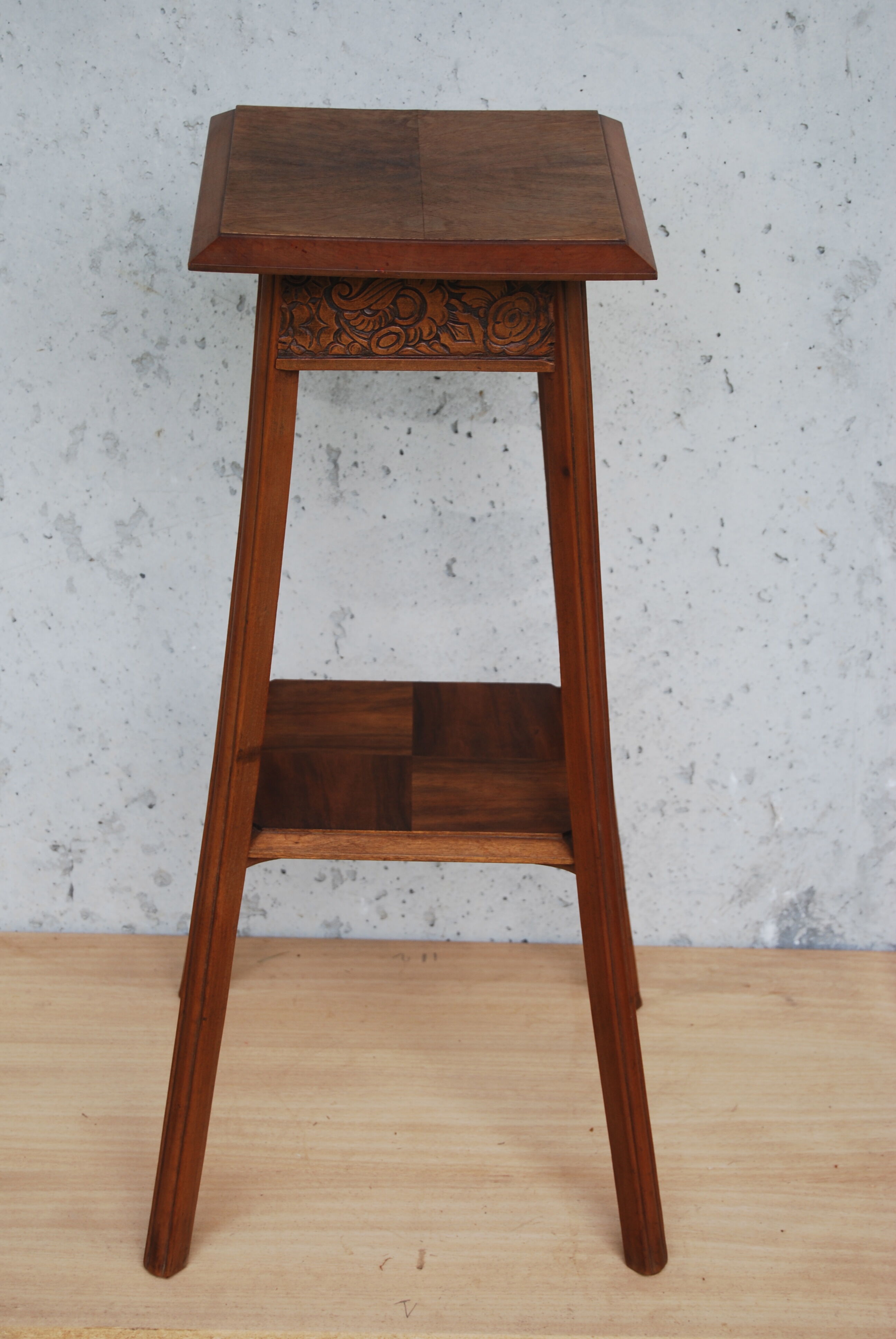 Saddle art deco walnut