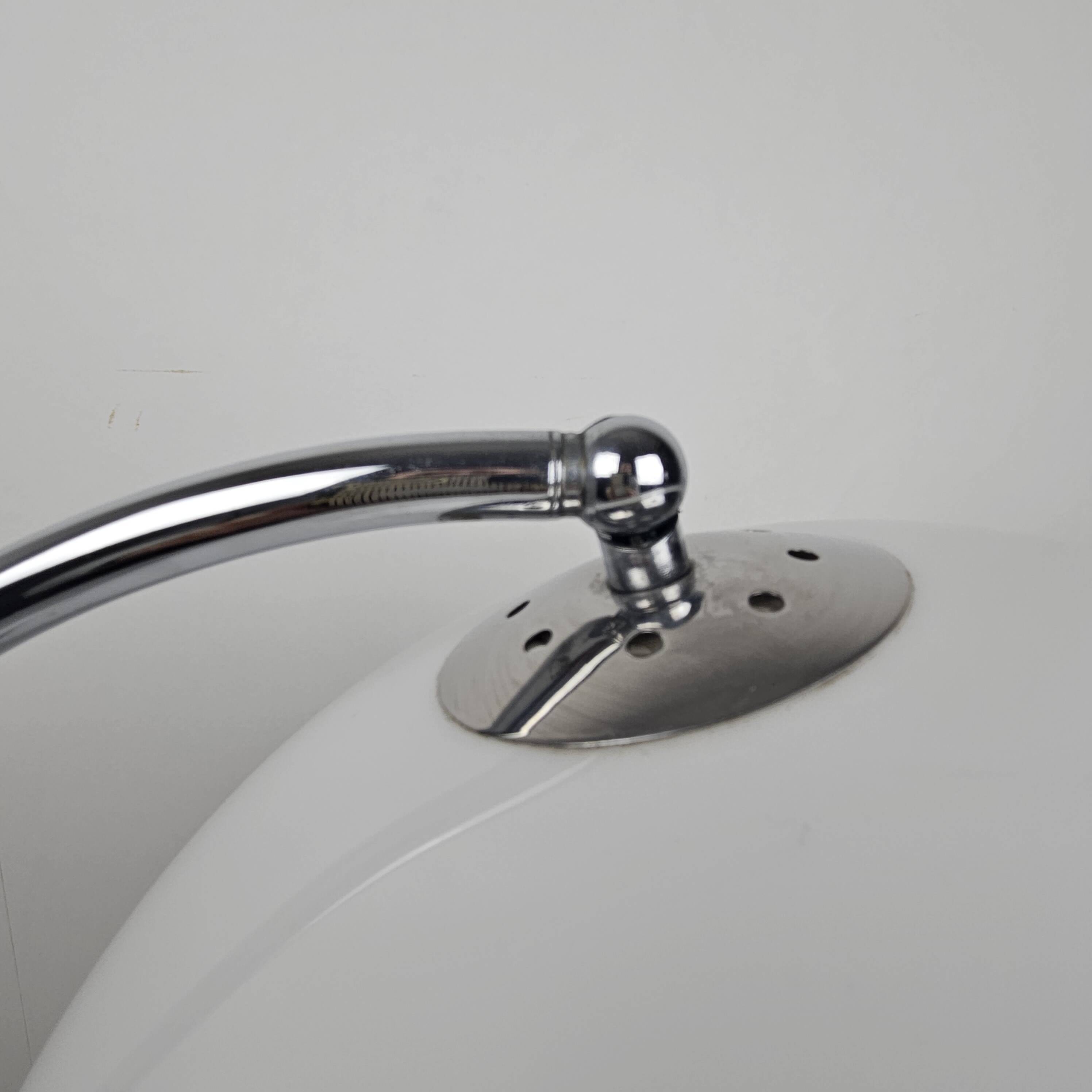 Table Lamp in Chrome And White Acrylic Diffuser, Italy 1970's