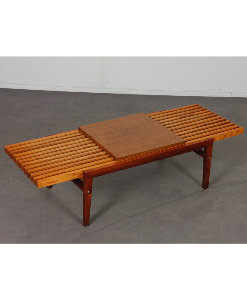 Table basse à lattes par František Mezulanik datant des années 1960