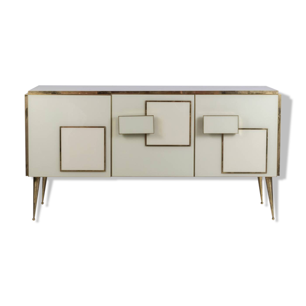 Enfilade géométrique en verre et laiton doré. Travail italien contemporain.