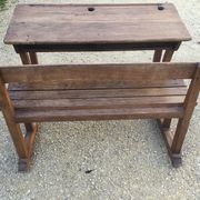 Bureau d’écoliers des années 1950/60 en très bon état