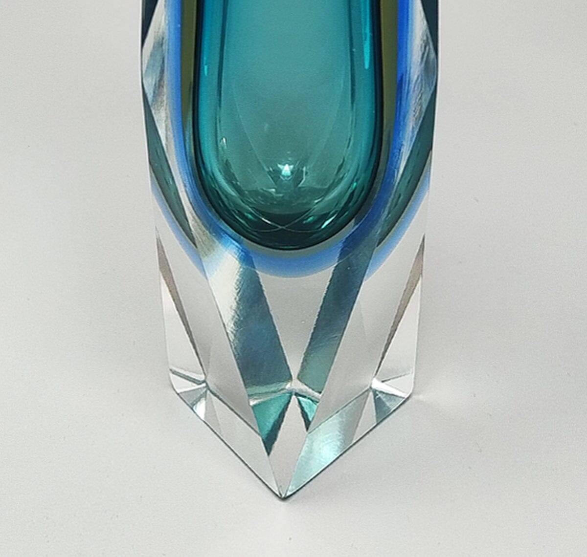 1960s Astonishing Vase By Flavio Poli for Seguso. Made in Italy