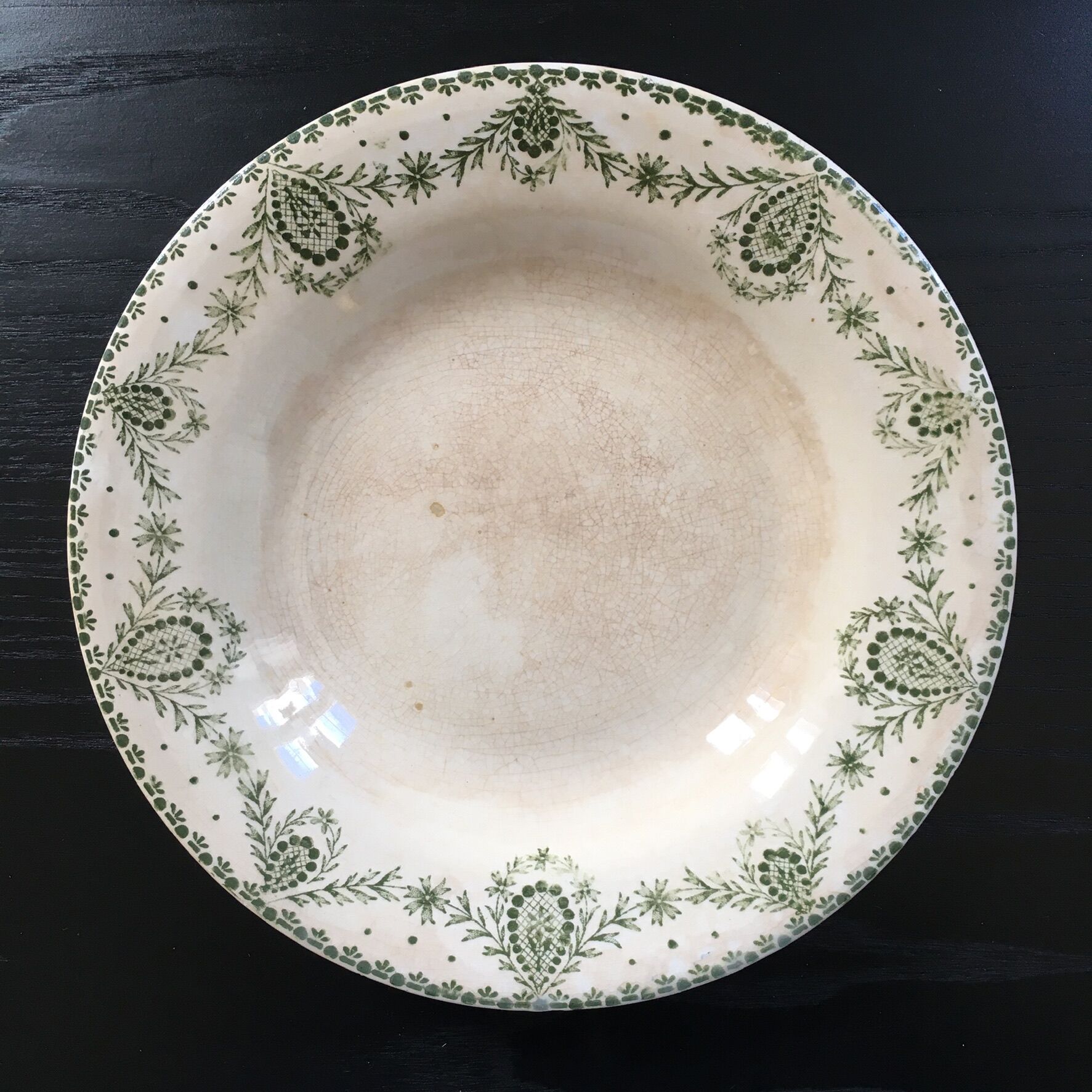 Old plate décor Brussels