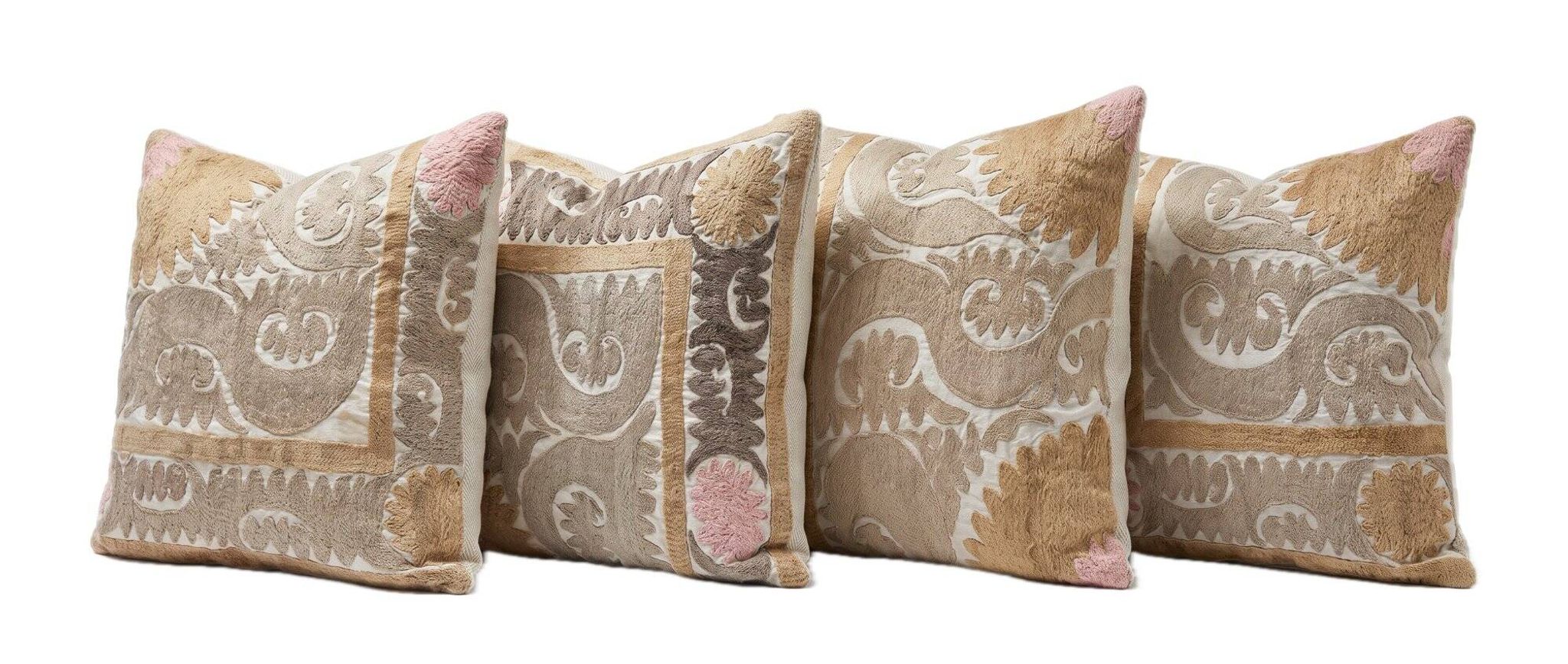 Lot de 4 housses de coussin brodées vintage 55x60 cm