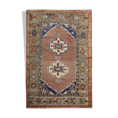 Handwoven vintage turkish wool rug- 128x187cm