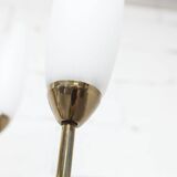 Lampadaire à 3 branches de 1960 laiton doré, fonte et opalines