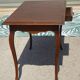 Petit bureau en bois de style Louis XV