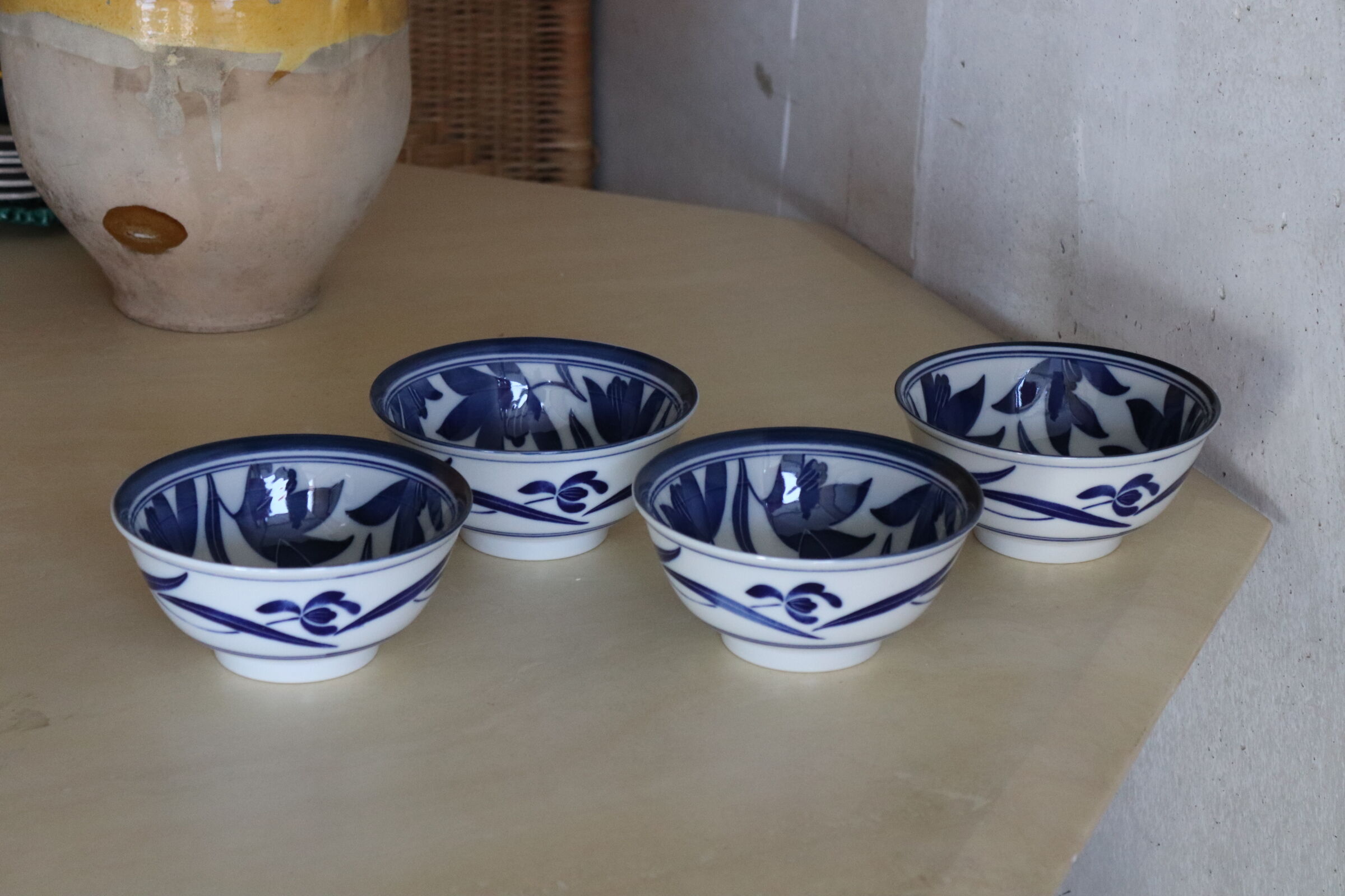 4 vintage asian bowls