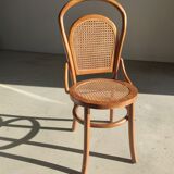 Chaise cannée en bois naturel