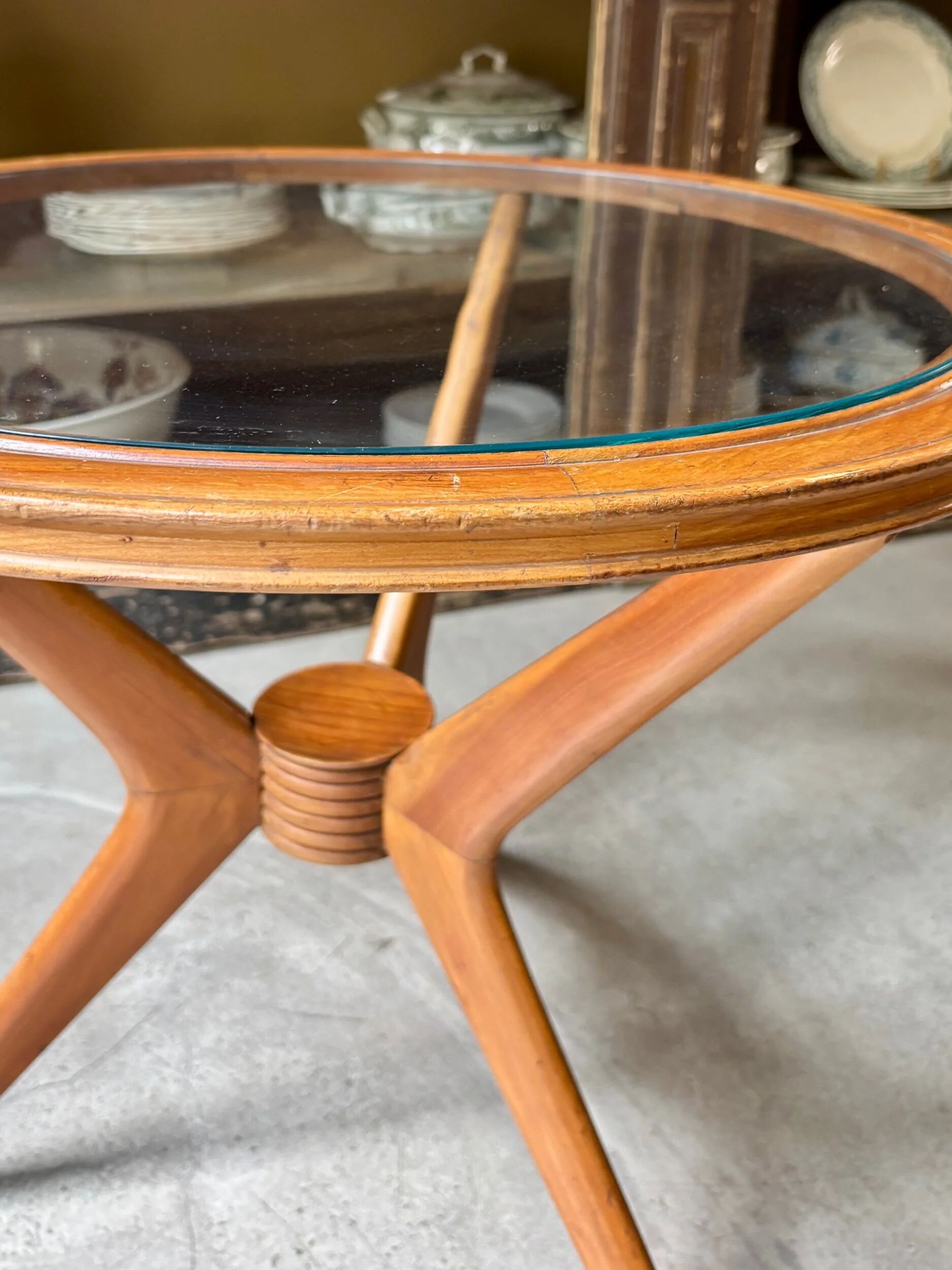 Table basse, d'appoint en bois et verre ⌀ 61 cm