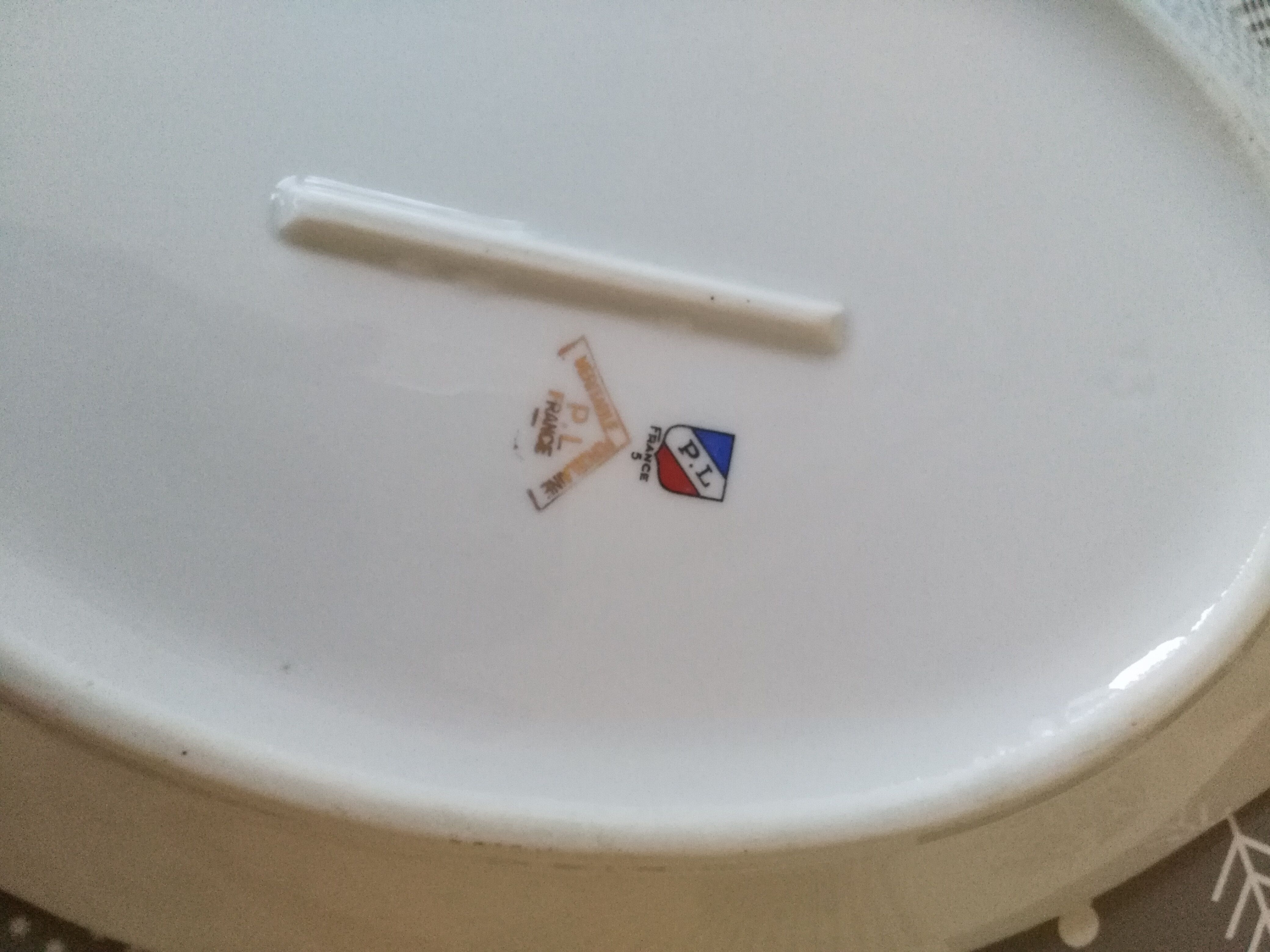 Diamond dish in Limoges porcelain decoration gallant scene