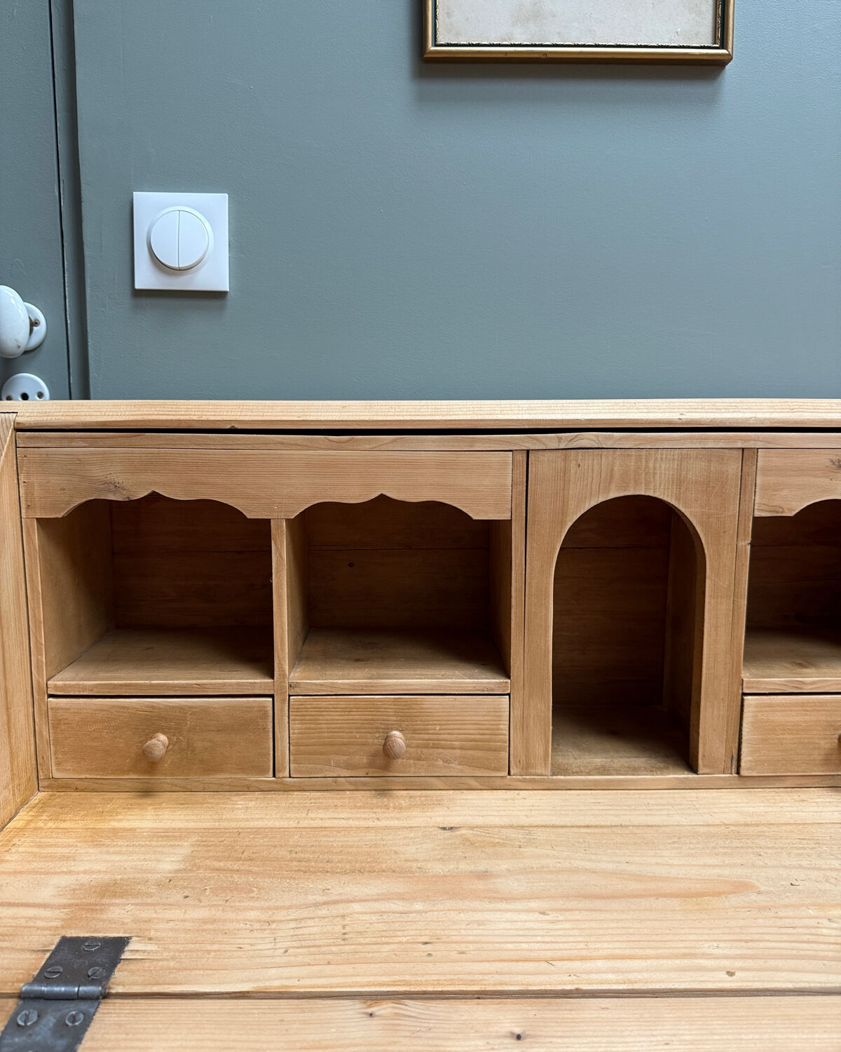 English pine chest of drawers