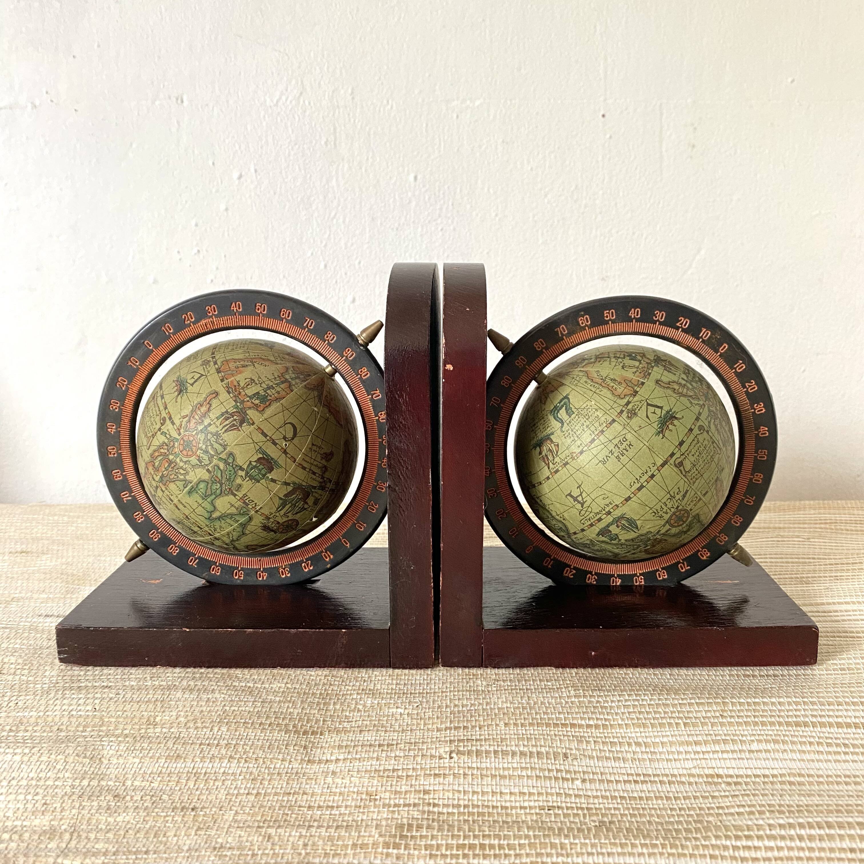 Serre livres vintage globes terrestres