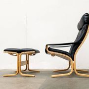 Siesta lounge chair set in Norwegian leather with ottoman by Ingmar Relling for Ekornes