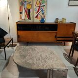 Table basse en marbre, forme goutte d'eau vieux rose