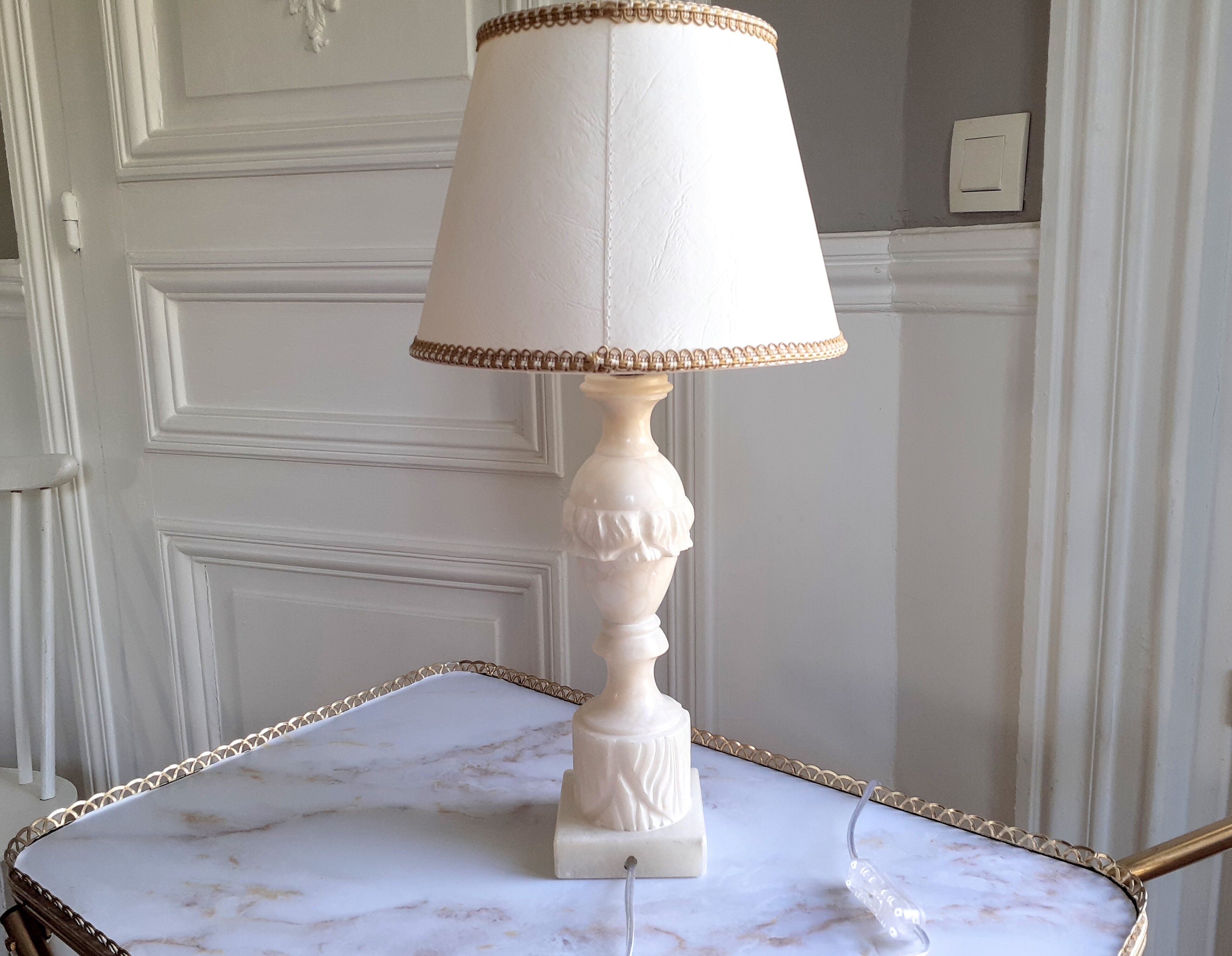 Alabaster marble lamp