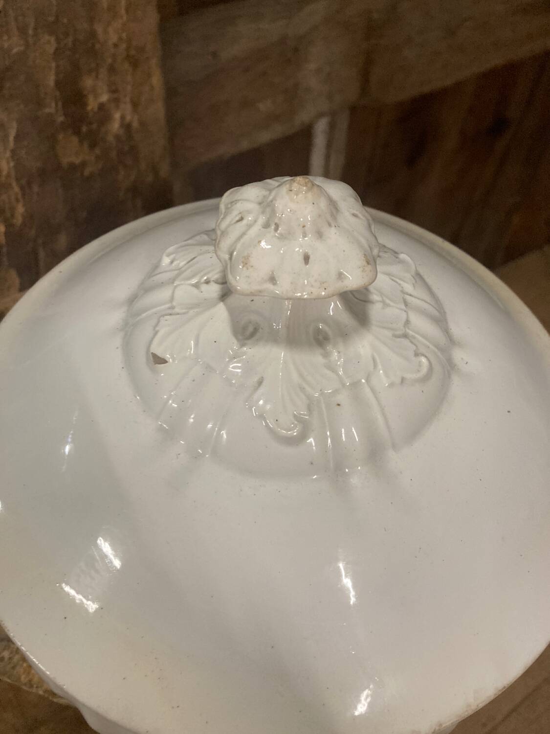 19th century Paris white porcelain tureen