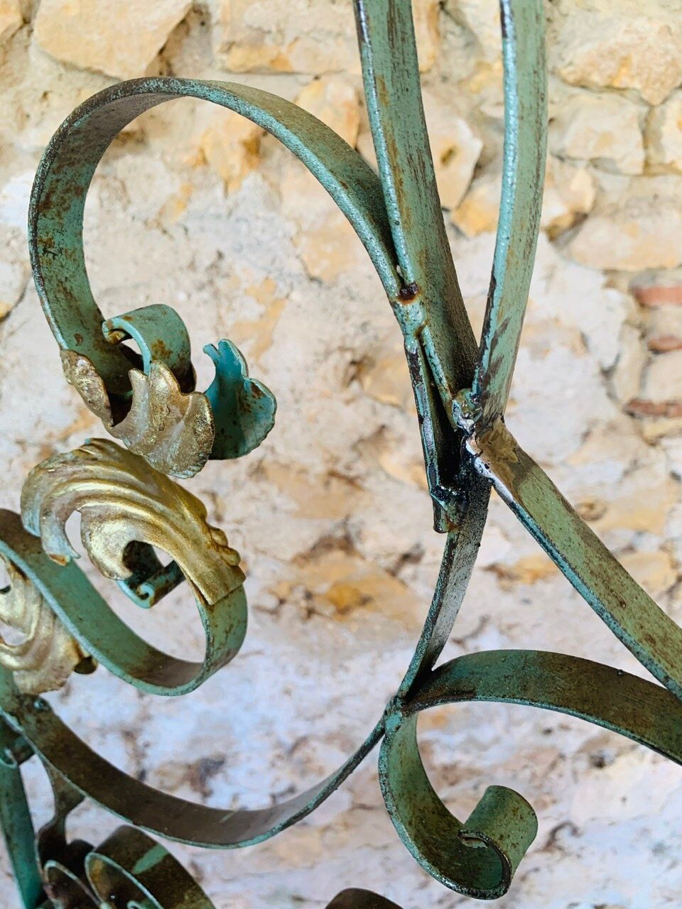 Screen, Art Deco wrought iron with floral decorations circa 30's