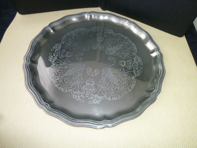 Silver metal serving tray 35.5 cm