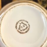 Coffee/tea pot, milk jug and sugar bowl