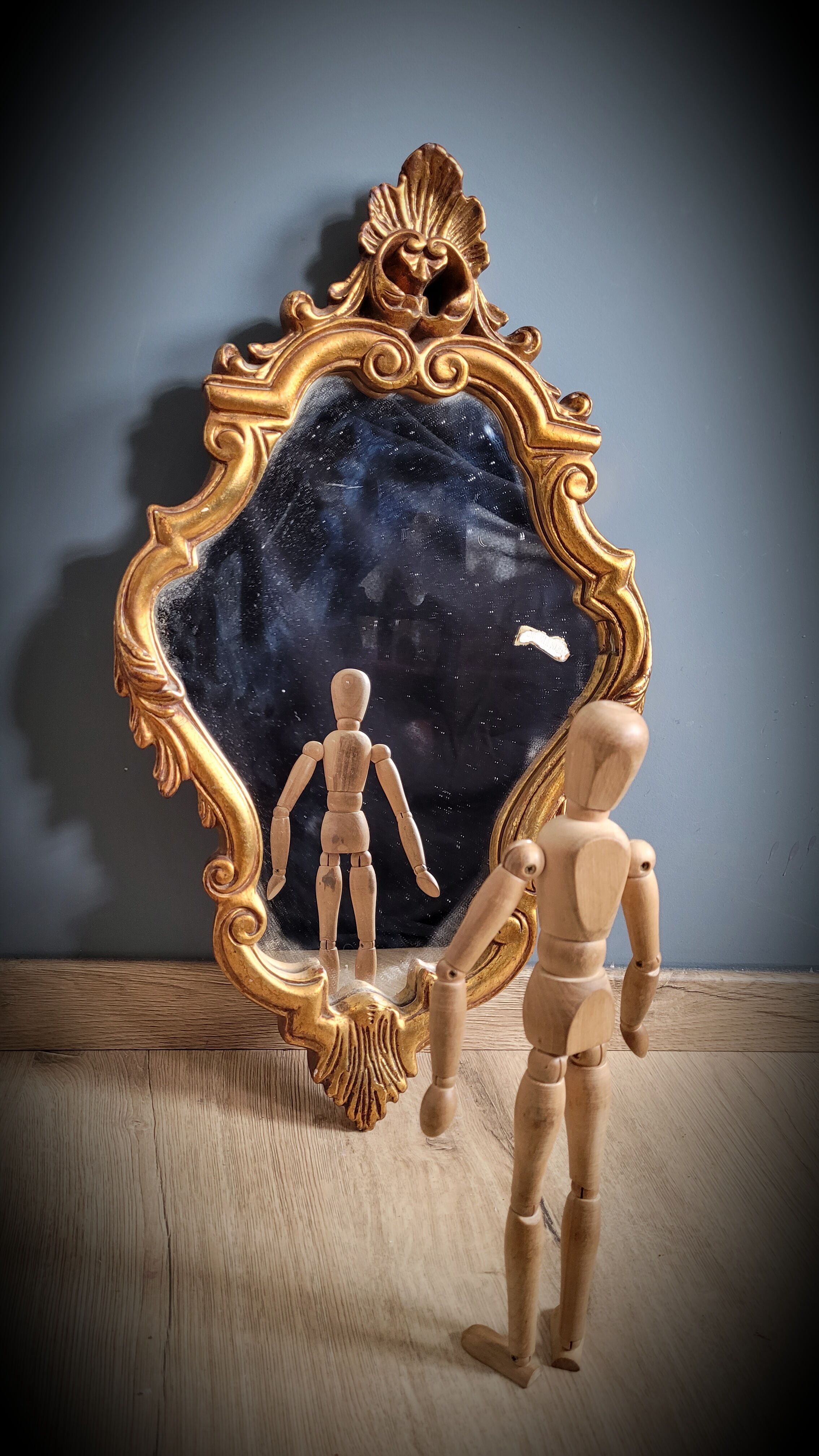 Gilded mirror worked 33x58cm