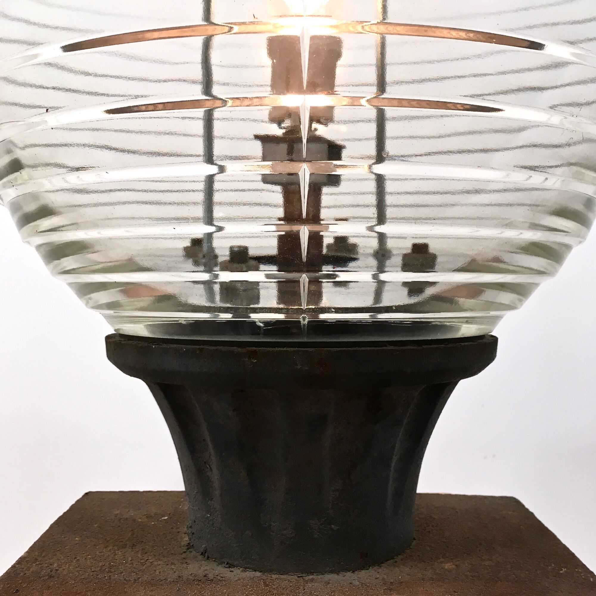 Holophane lamp