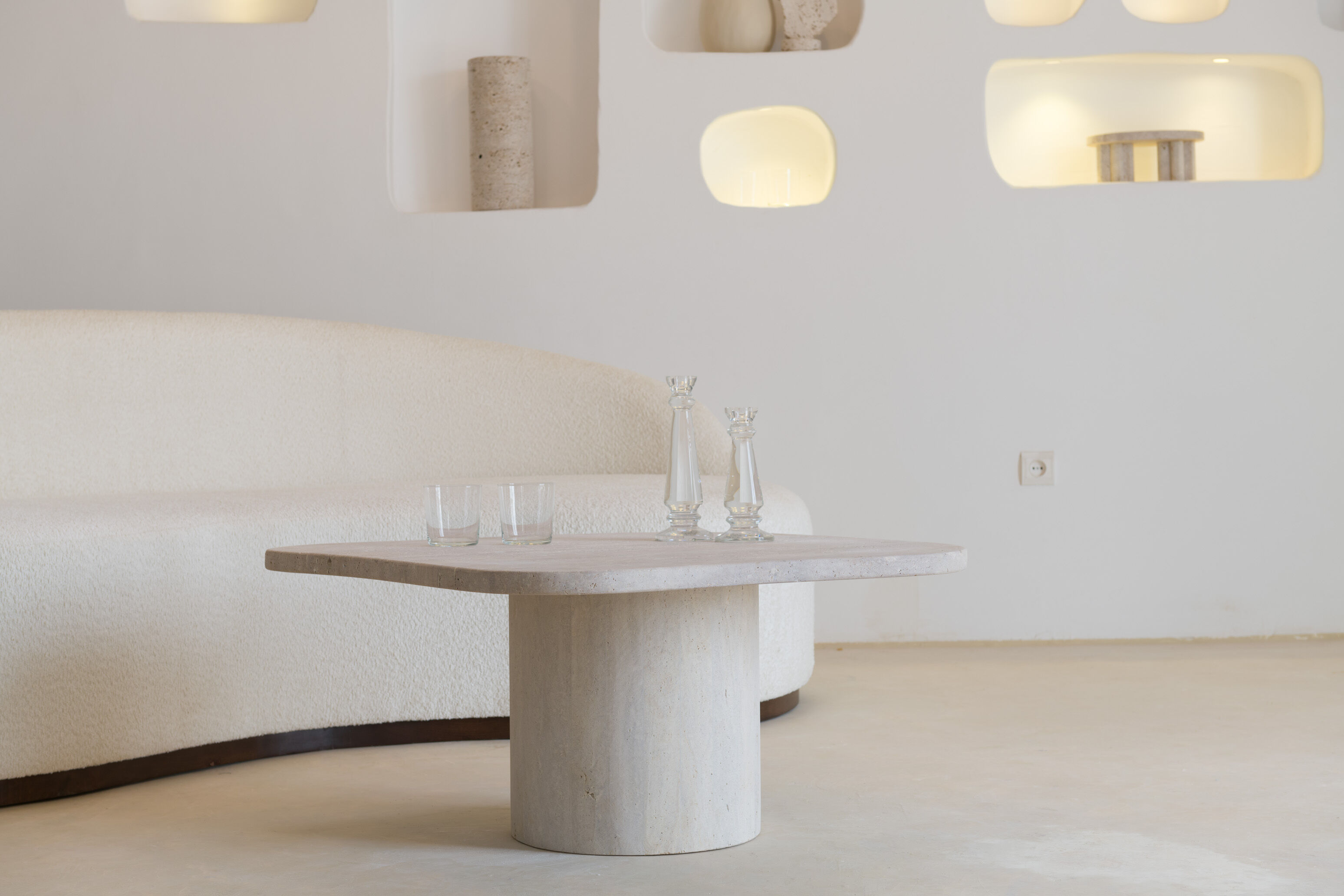 Athena Lizea coffee table 90x90
