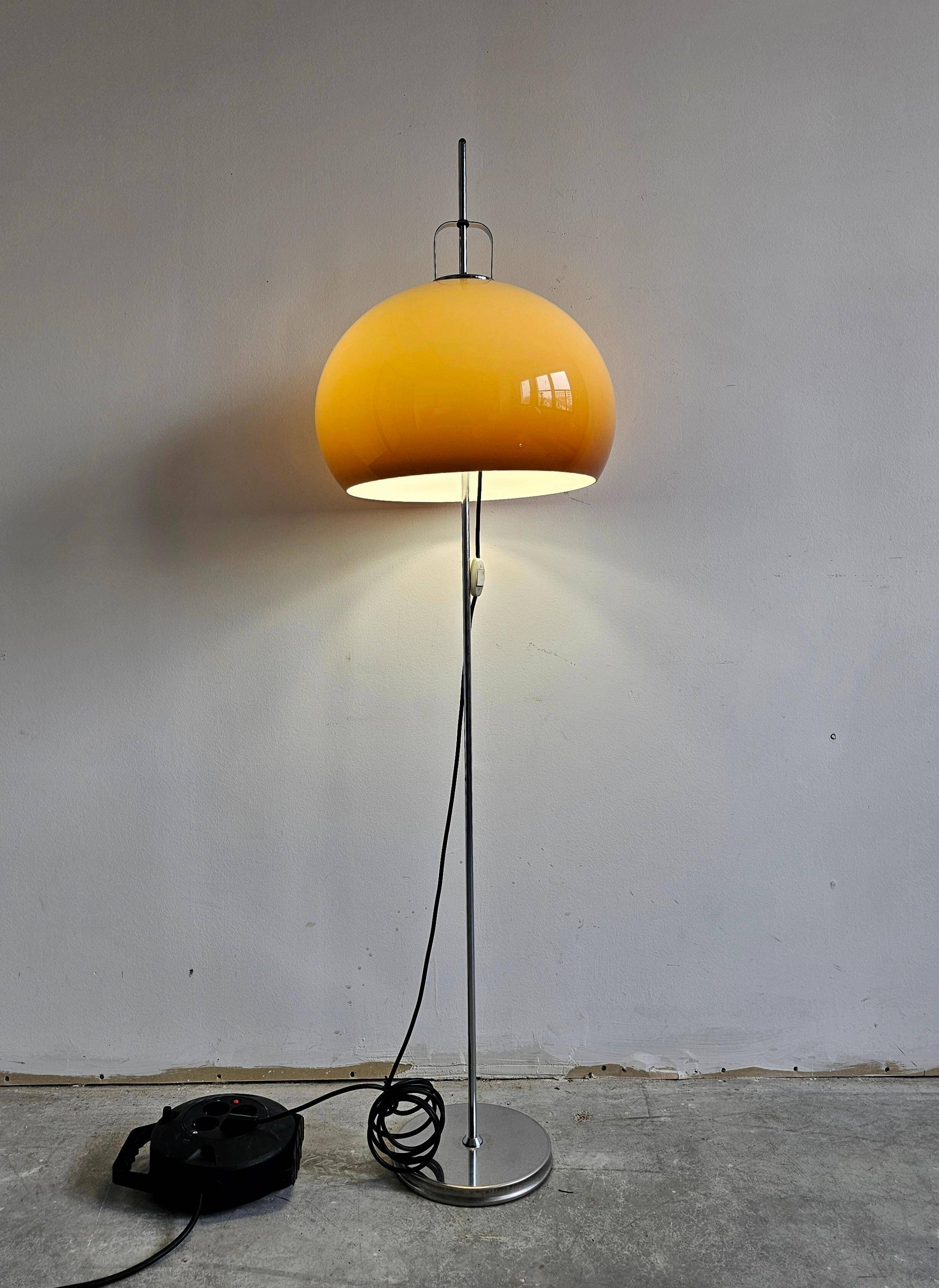 Mid Century Modern "Lucerna" floor lamp in acrylic by Harvey Guzzini