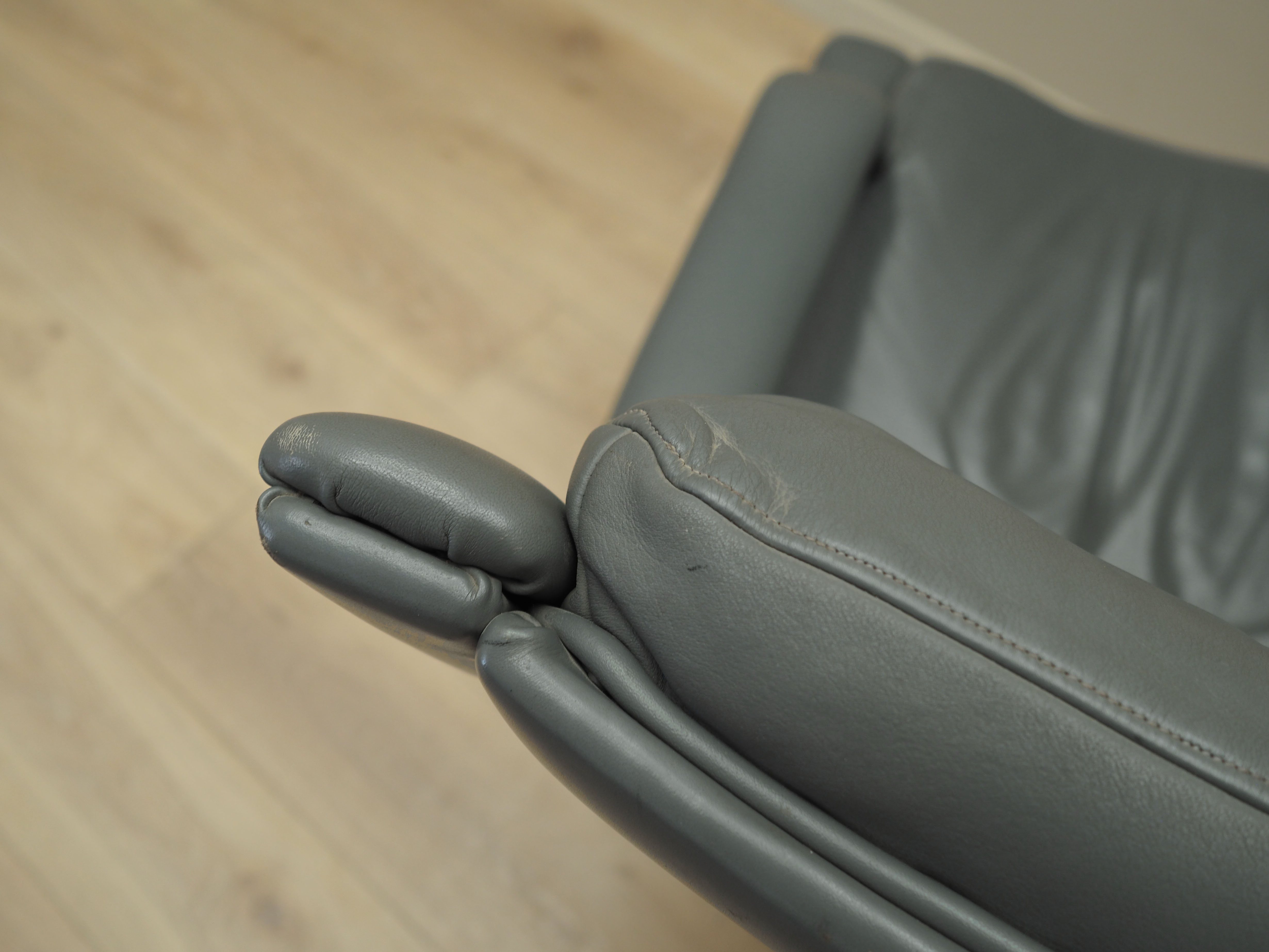 Grey leather swivel armchair, Danish design, 1960s, designer: Geoffrey Harcourt, manufacturer: Artif